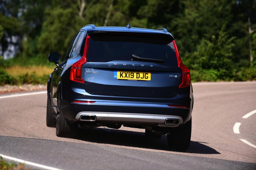  Volvo XC90 B5 Inscription 2019 года  (UK) (фото 8 из 40)